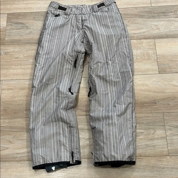 O'Neill Black and White Striped Women's Snowboarding Pants - Picture 1 of 5